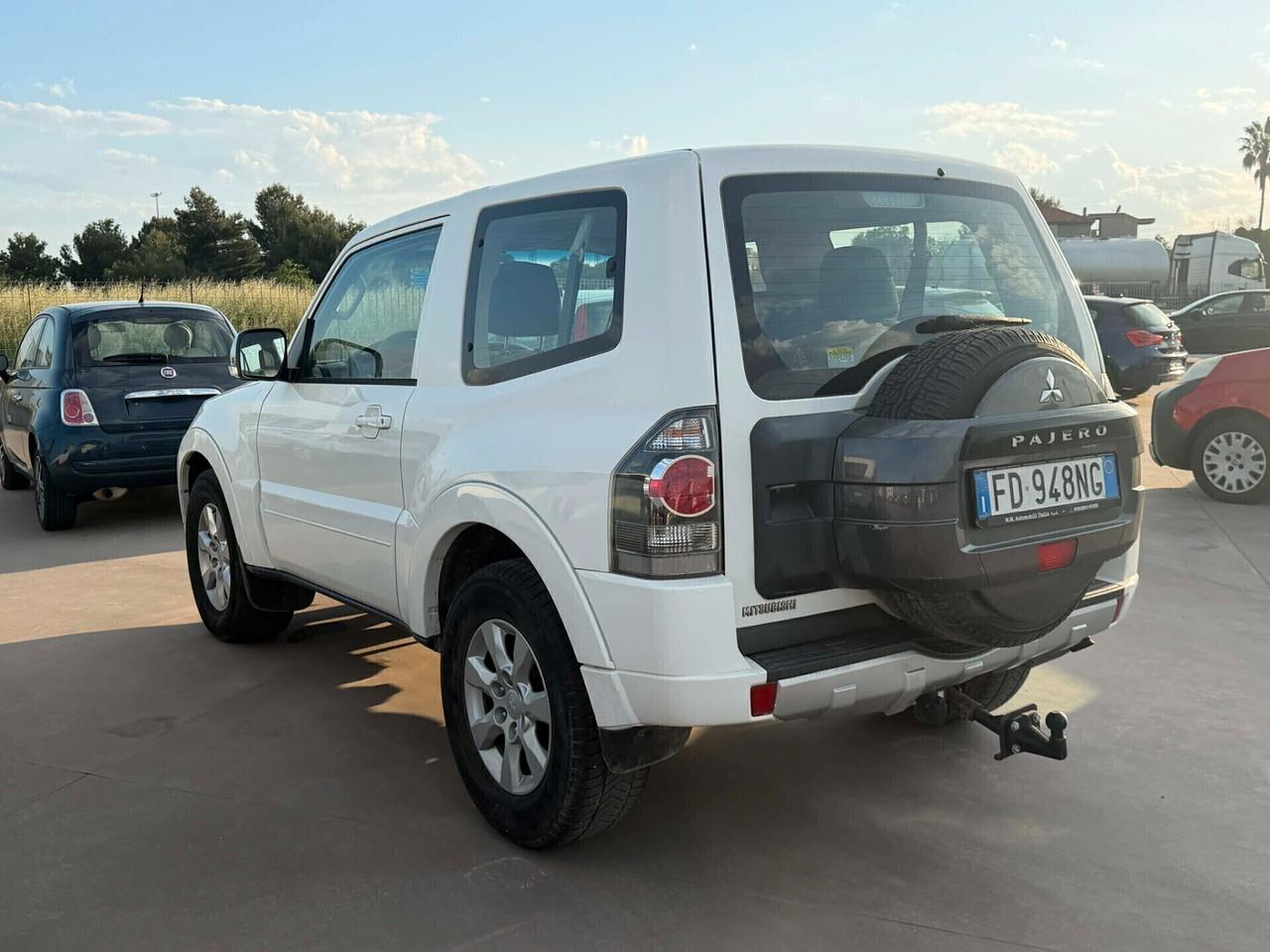Mitsubishi Pajero 3.2 DI-D 16V aut. 3p. Intense DPF IVA ESPOSTA