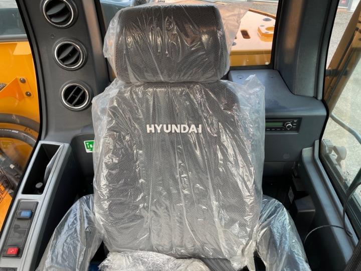 Hyundai HX235LCR,