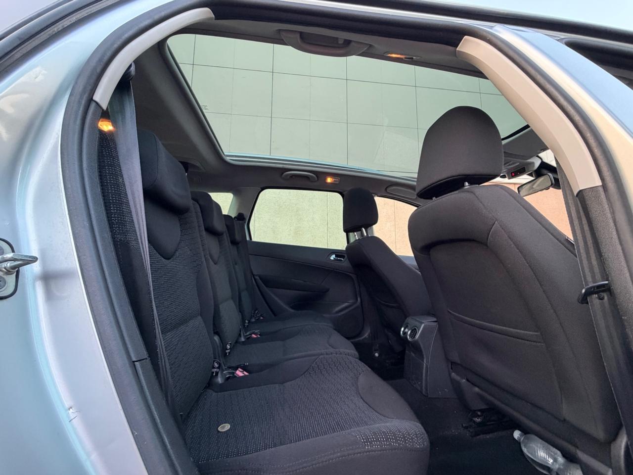 Peugeot 308 1.6d tettto 6 marce auto ok anno 2010 euro5