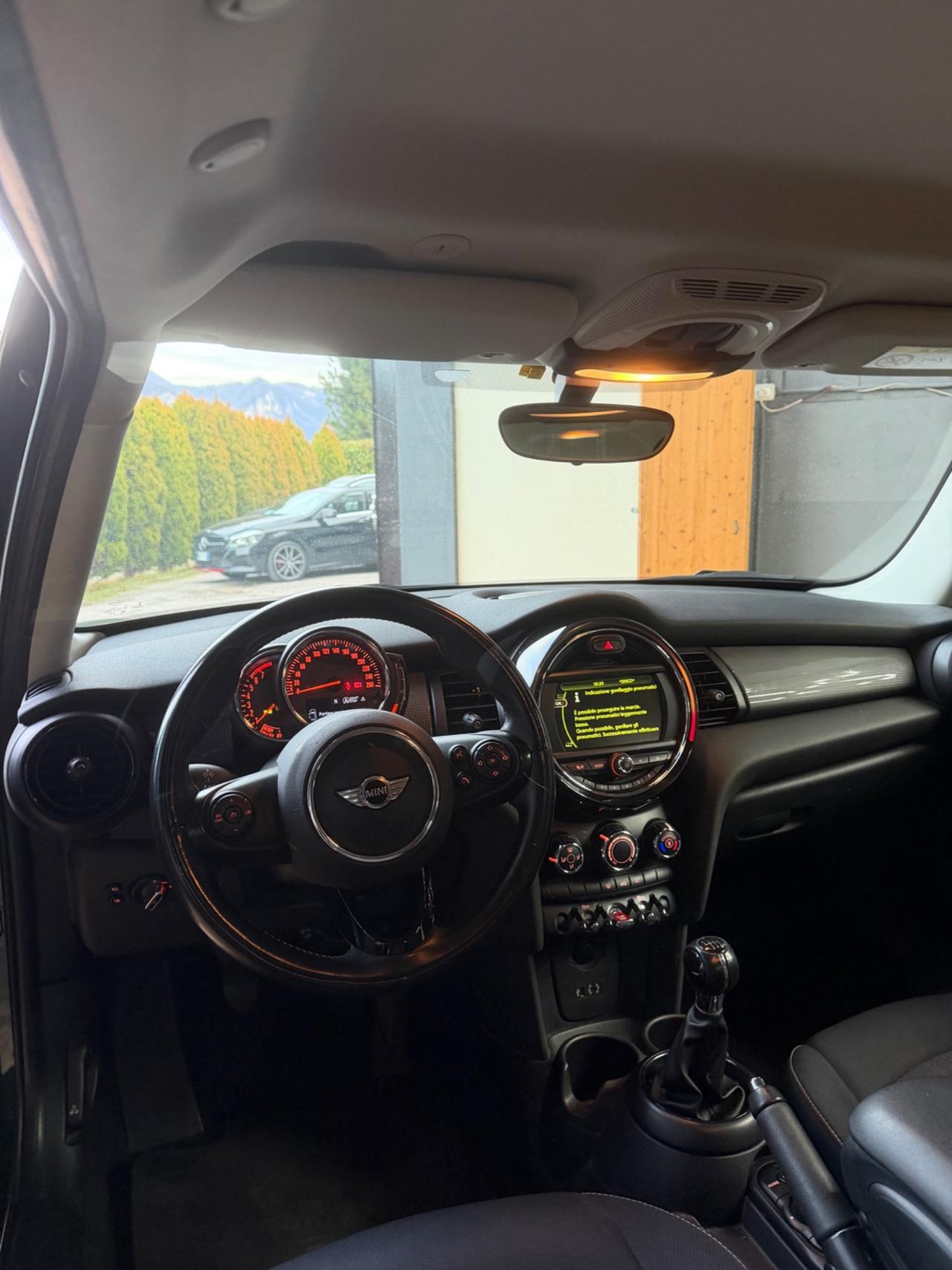 Mini Cooper 1.5 136 CV – 54.152 km – Pari al nuovo – Full optional