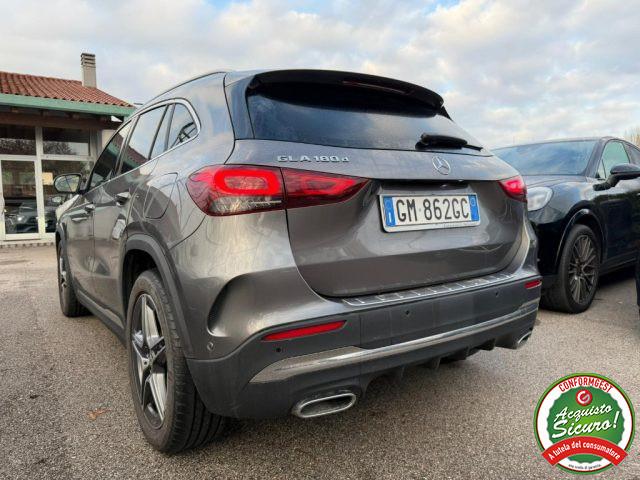 MERCEDES-BENZ GLA 180 d Automatic Premium