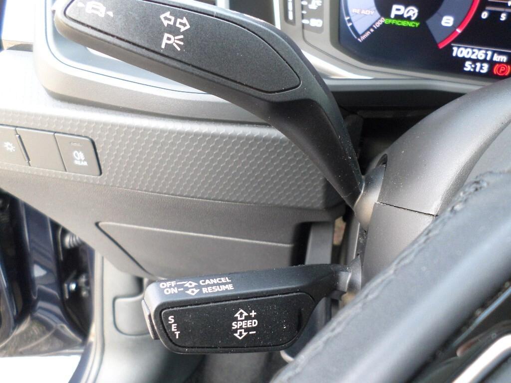 Audi A1 citycarver 30 TFSI S tronic Identity Contrast