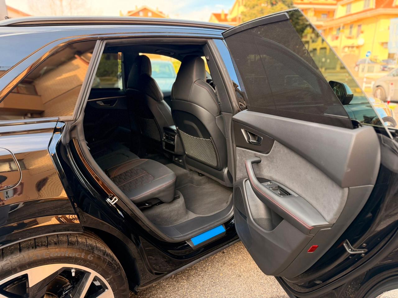 Audi Q8 RS TFSI V8 quattro tiptronic