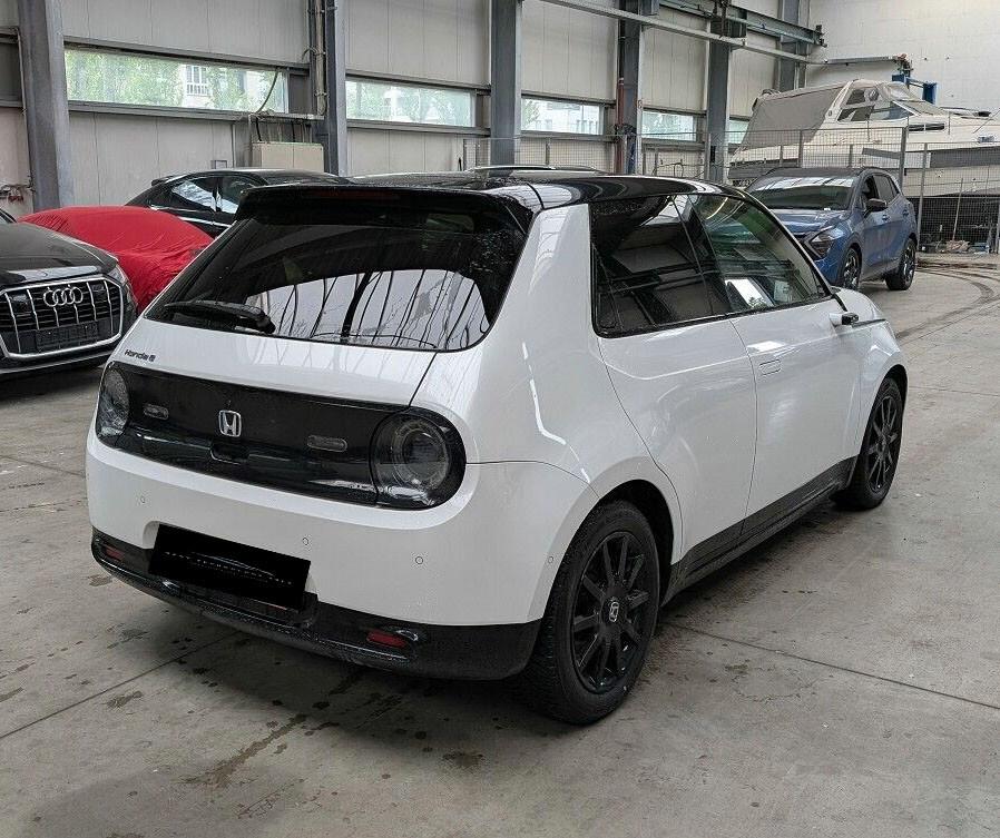 Honda e Advance 35kWh LED PANO ACC 360-KAM