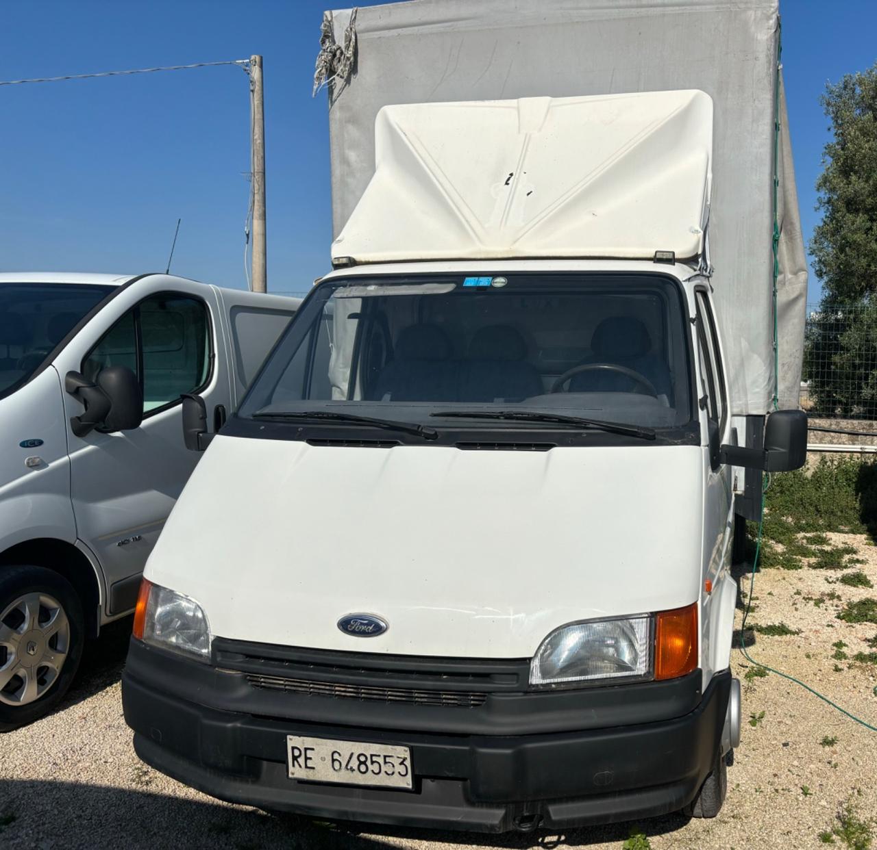 Ford transit con centina