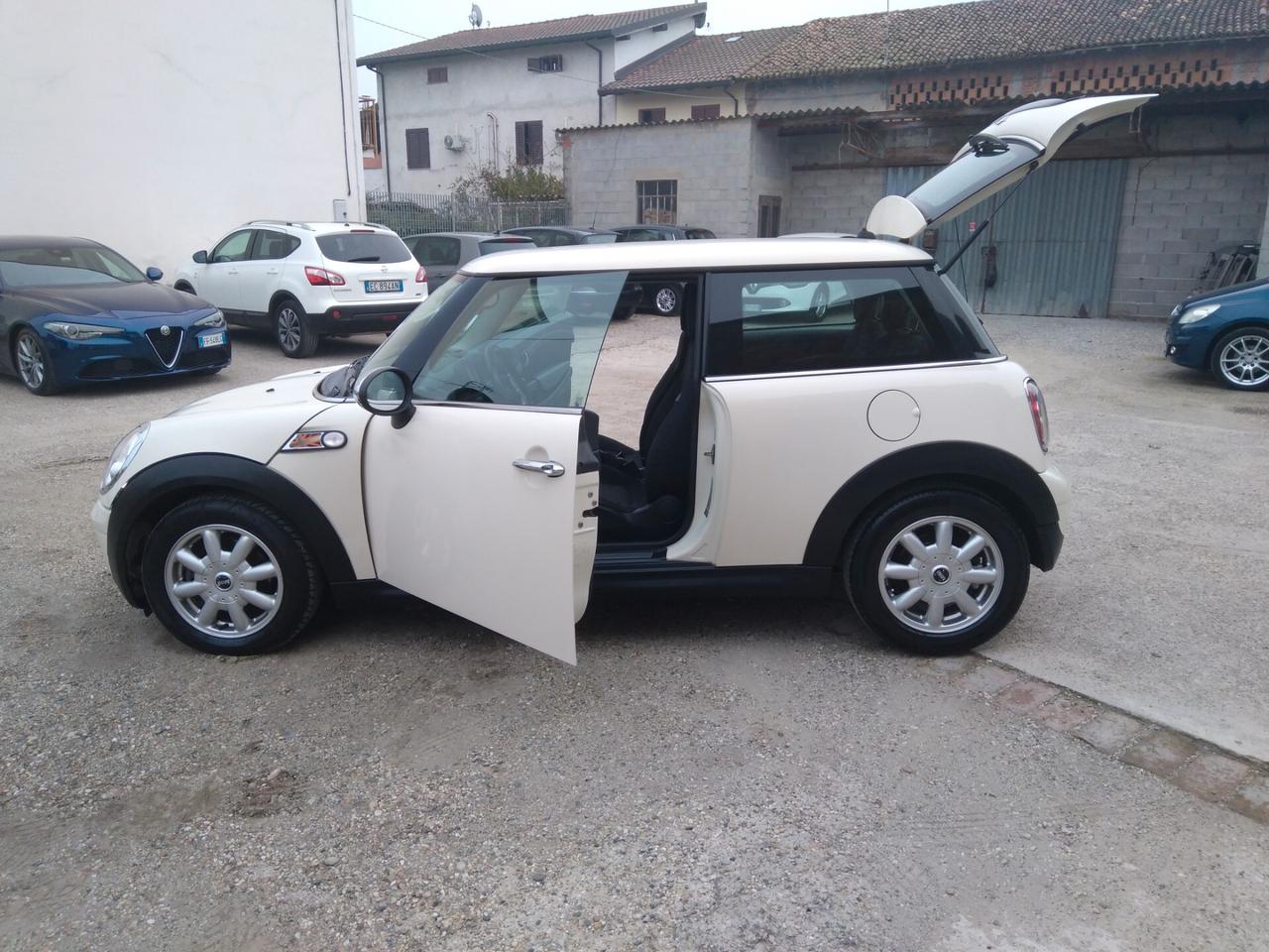 Mini one ray 1.4 16V 75cv x neopatentati