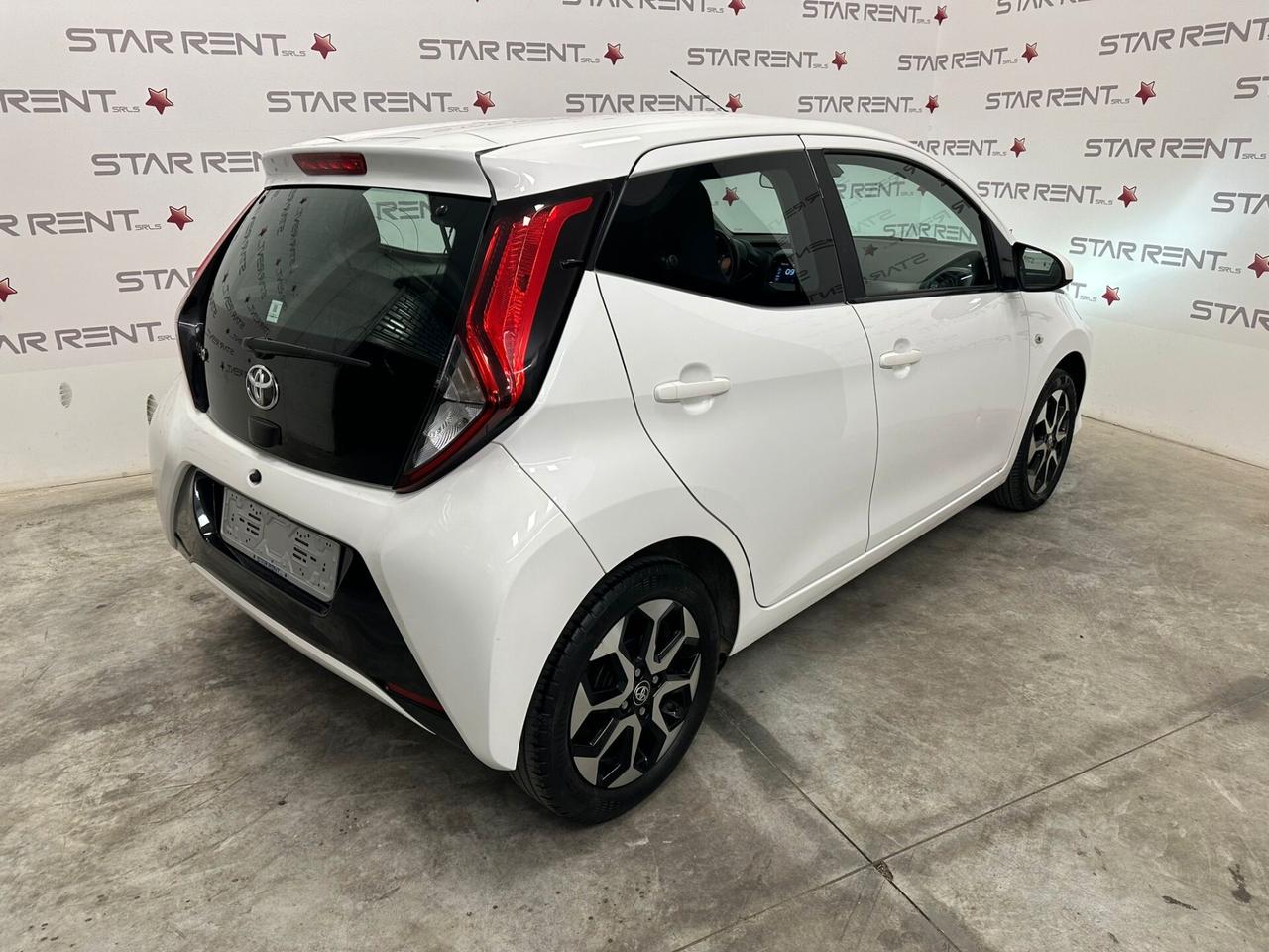 Toyota Aygo Connect 1.0 VVT-i 72 CV 5 porte x-play