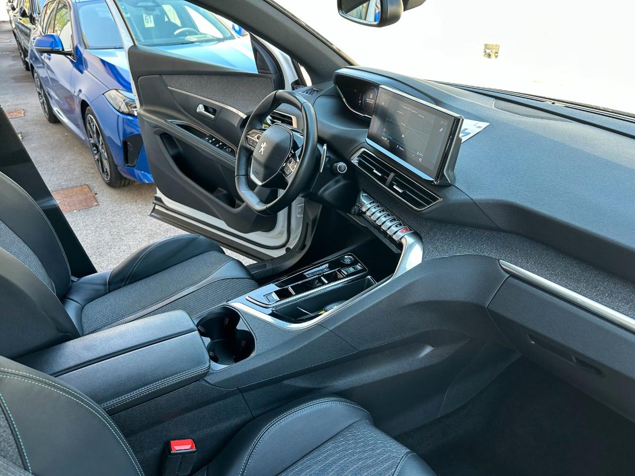 Peugeot 3008 3008 1.5 bluehdi Allure Pack s&s 130cv eat8