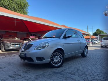 Lancia Ypsilon ADATTA A NEOPATENTATI 1.2 Argento