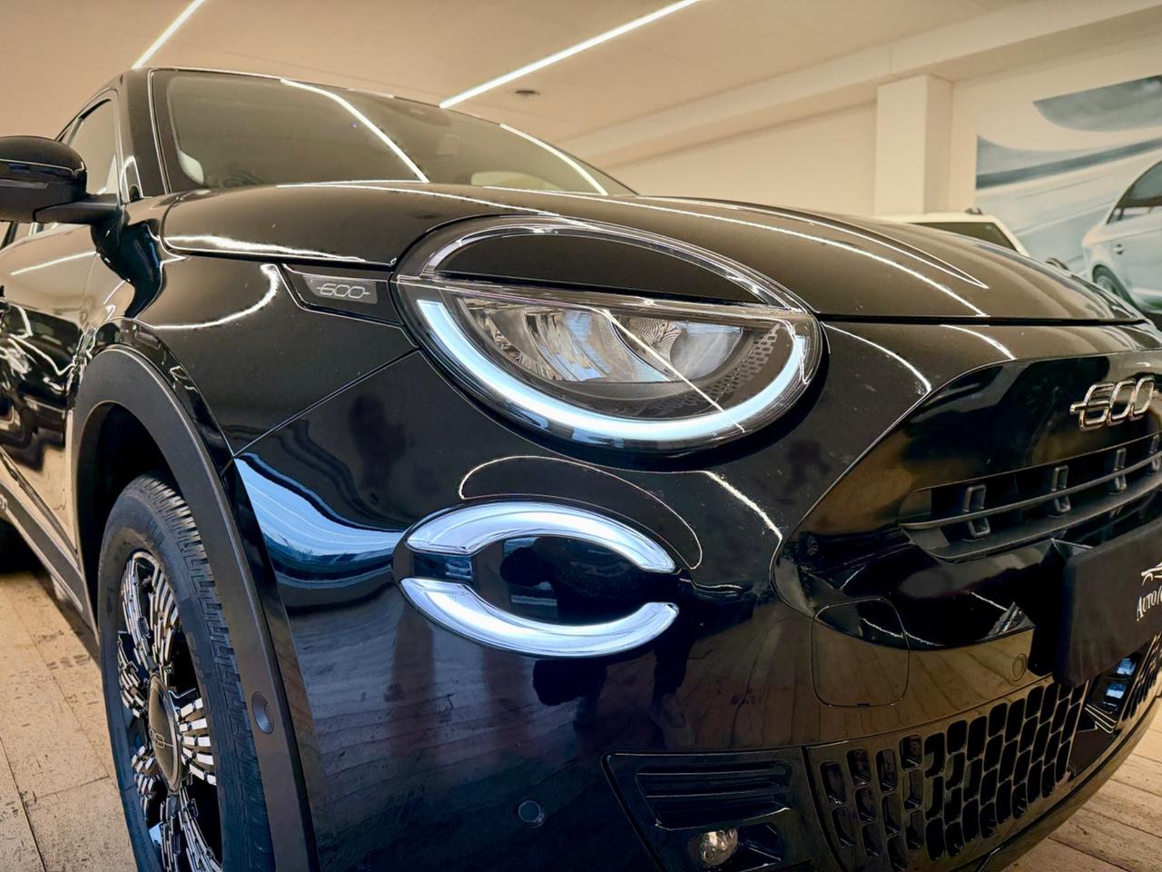 Fiat 600 Hybrid 100 CV DCT MHEV La Prima FULL