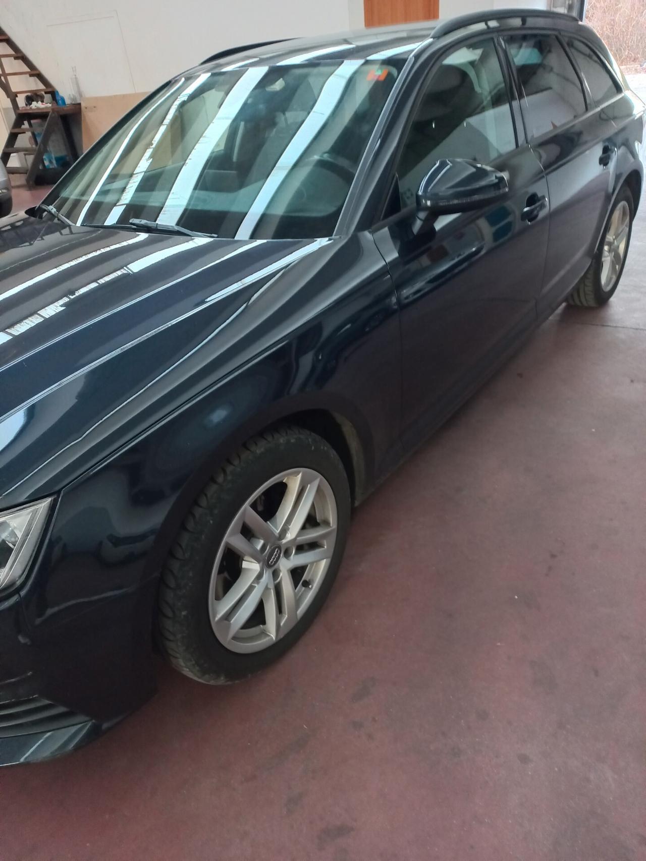 Audi A4 Avant 2.0 TDI 122 CV S tronic Business