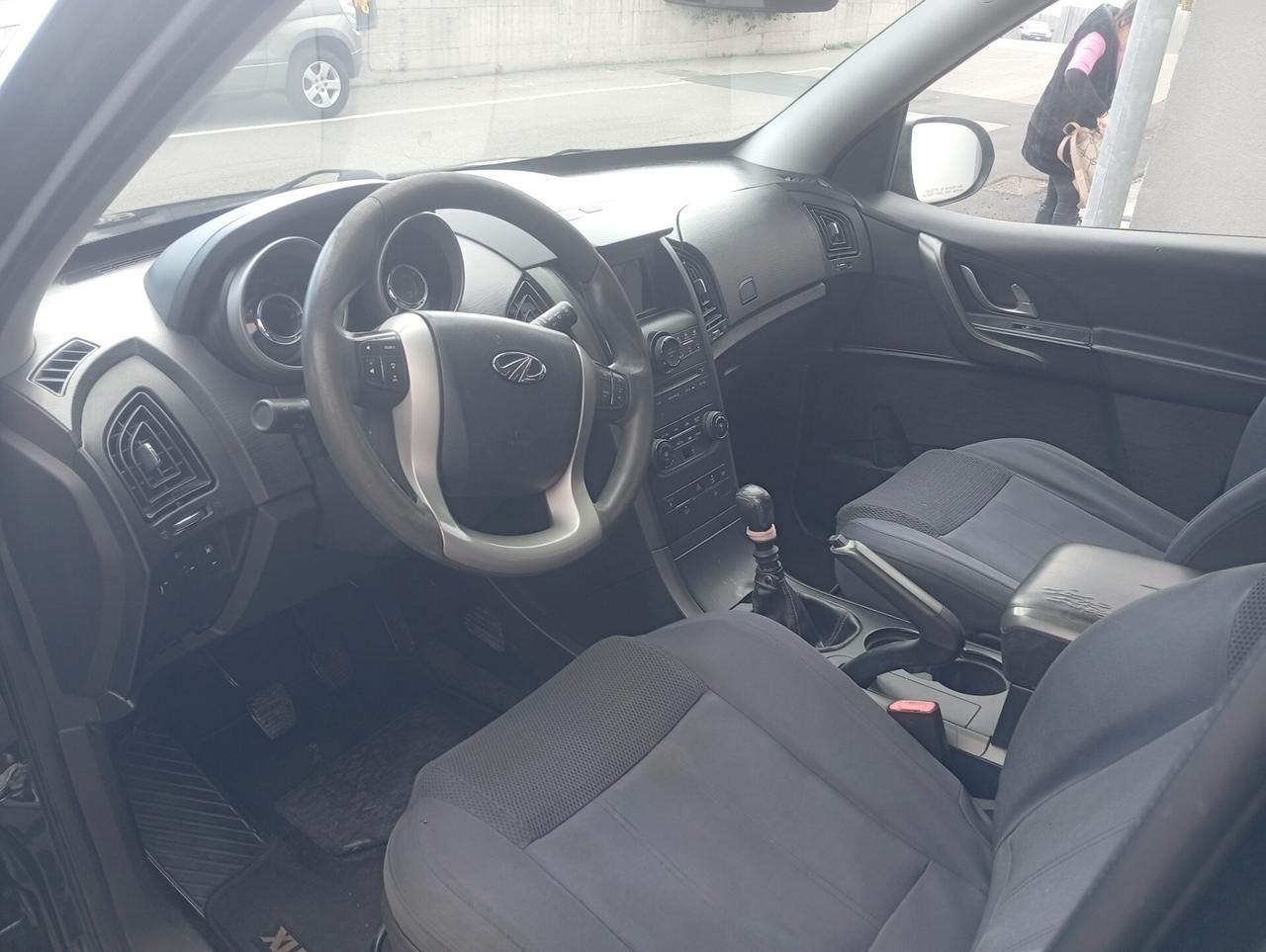 Mahindra XUV500 2.2 16V AWD W8 N1