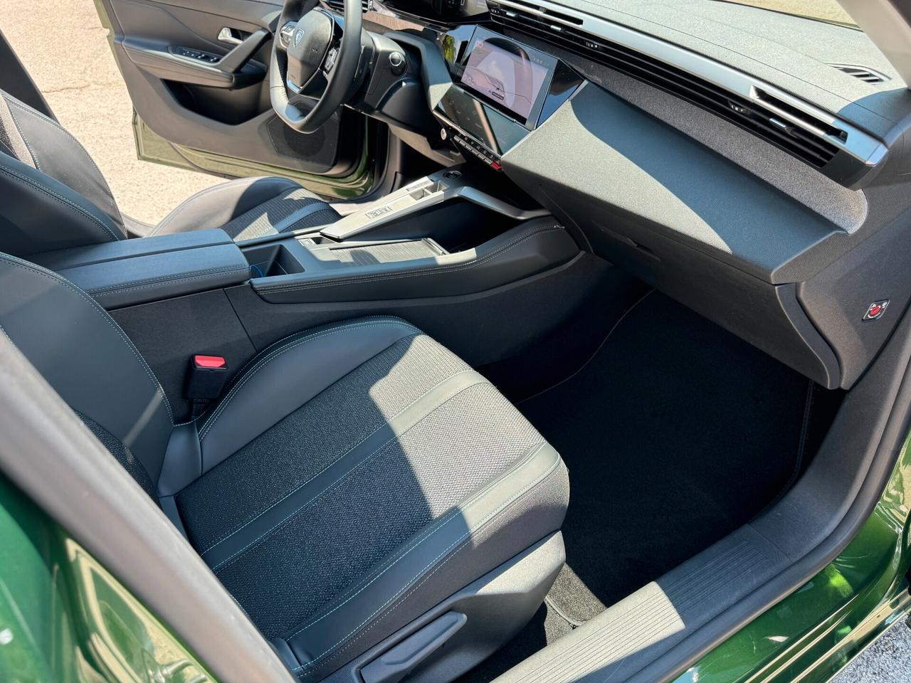 Peugeot 308 BlueHDi 130 S&S EAT8 Allure