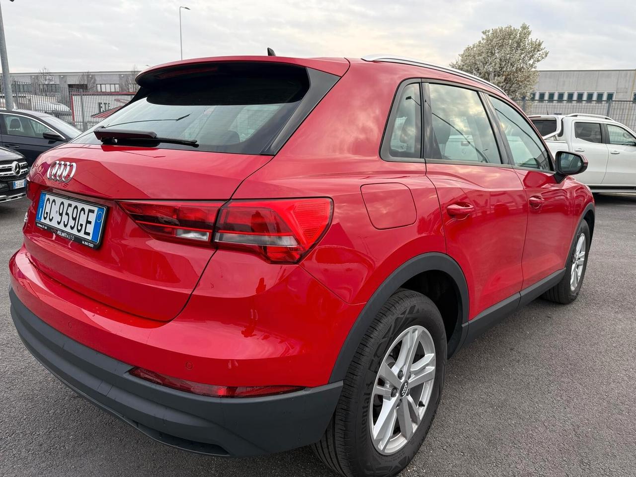 Audi Q3 35 TDI S tronic Business