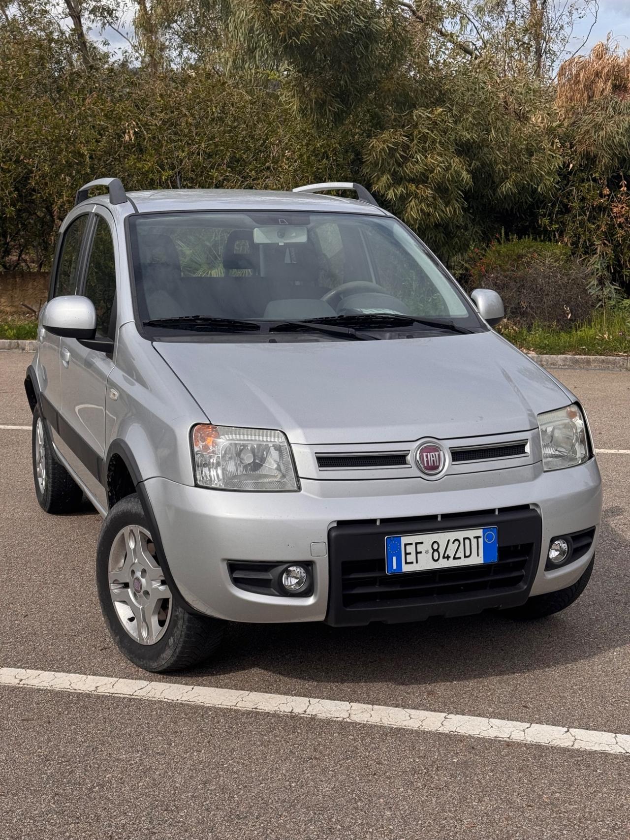Fiat Panda 1.3 MJT 16V DPF 4x4 Climbing