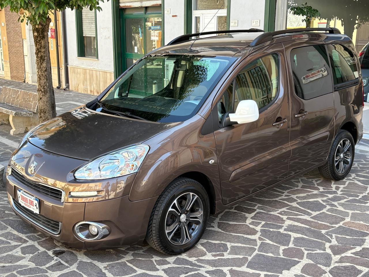 Peugeot Partner 1.6 e-HDi 92 CV AUTOCARRO N1