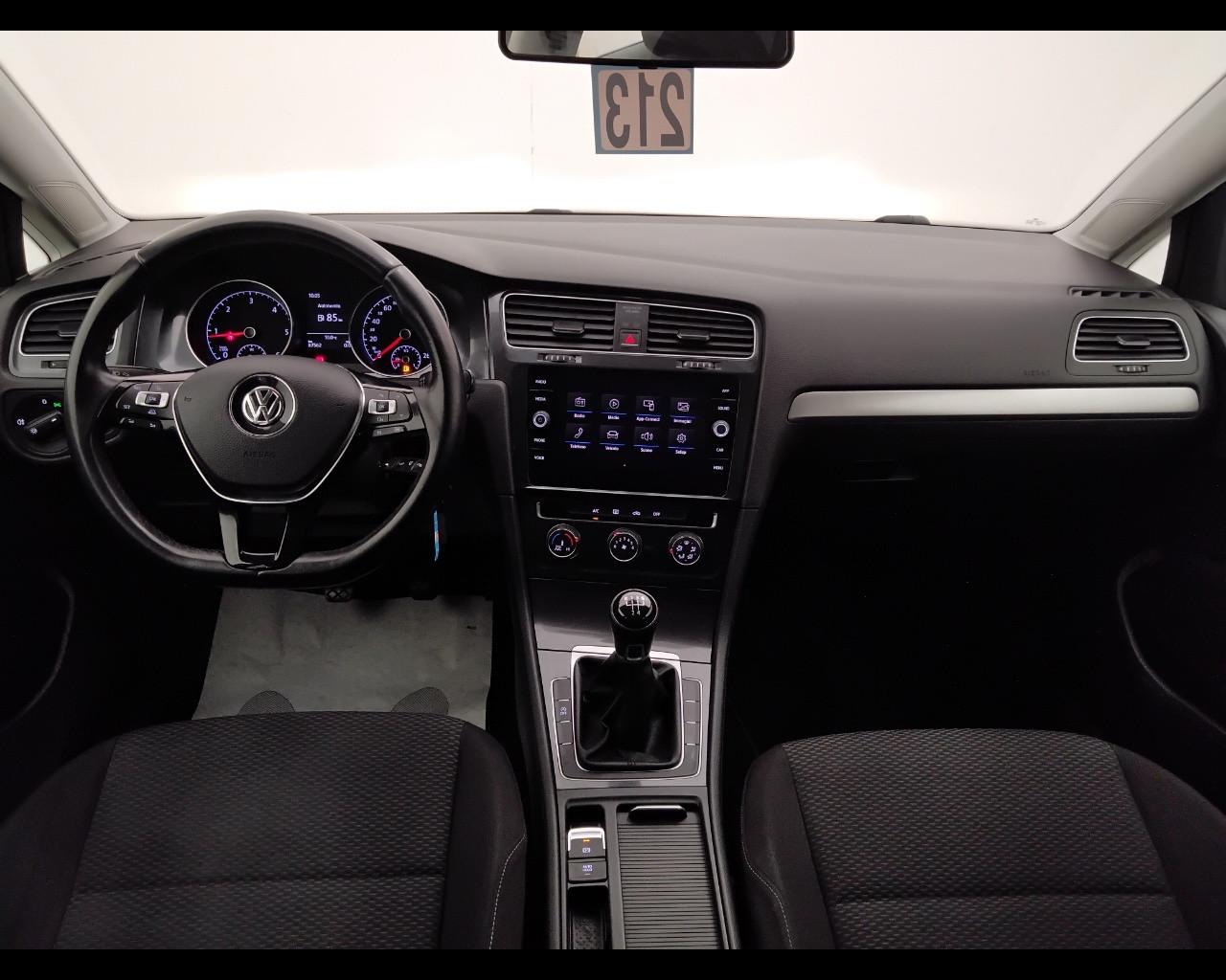 VOLKSWAGEN Golf VII 2017 5p - Golf 5p 1.6 tdi Trendline 90cv