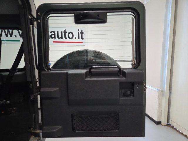 LAND ROVER Defender 110 2.4 TD4 SE UNICOPROPIETRAIO