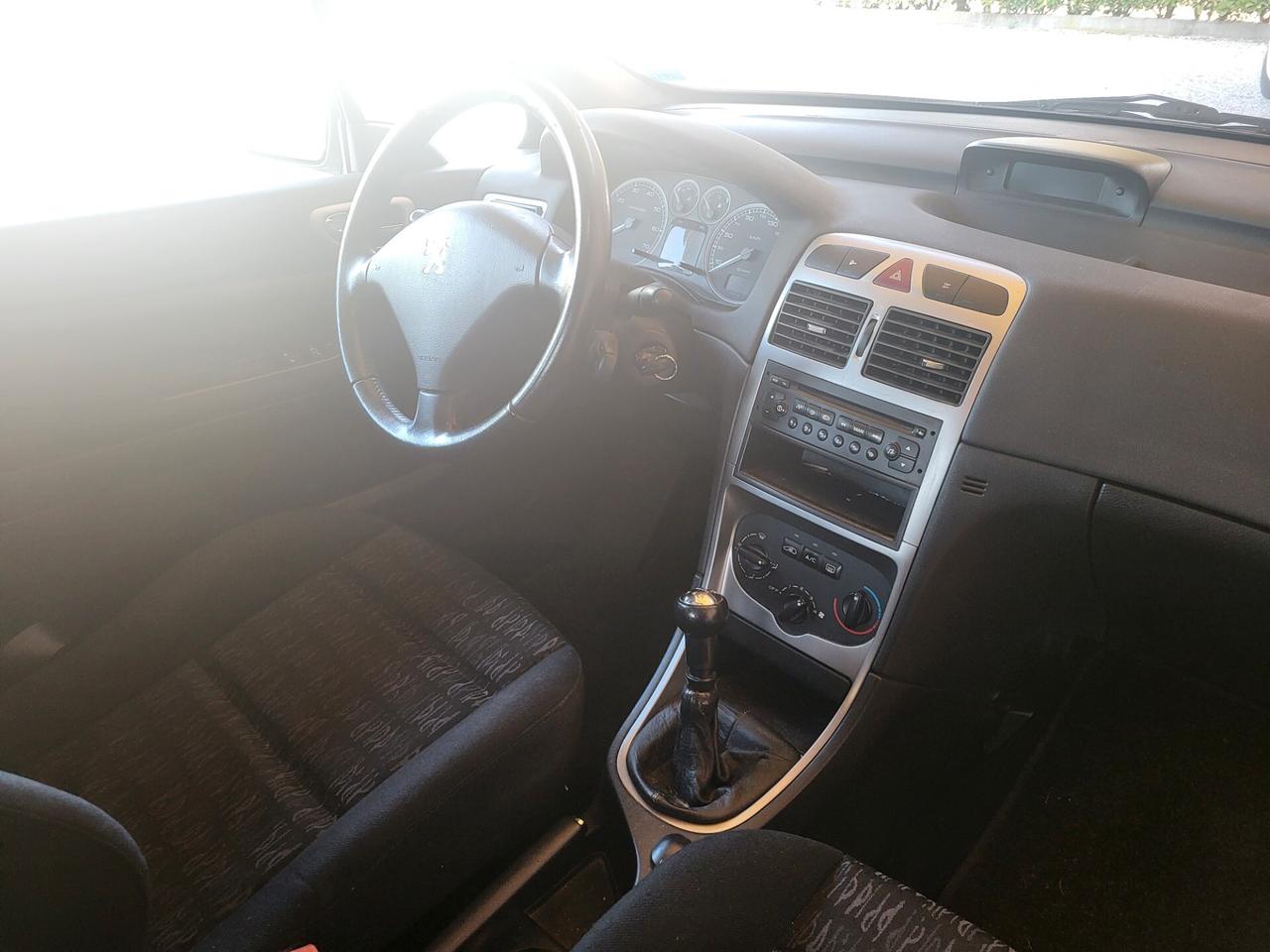 Peugeot 307 1.6 16V 5p. XSI