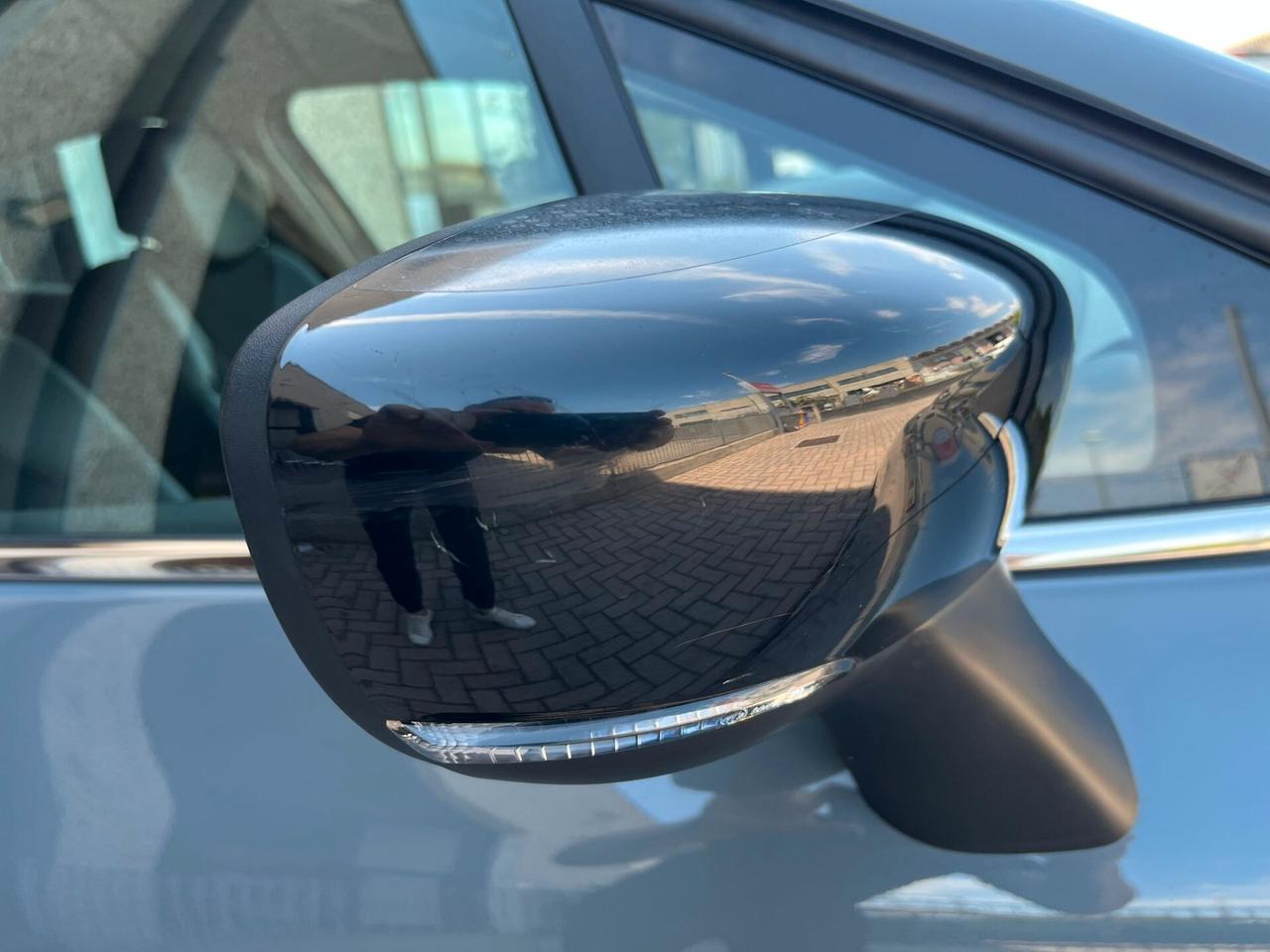 Renault Clio dCi 8V 90 CV Moschino ok neopatentati