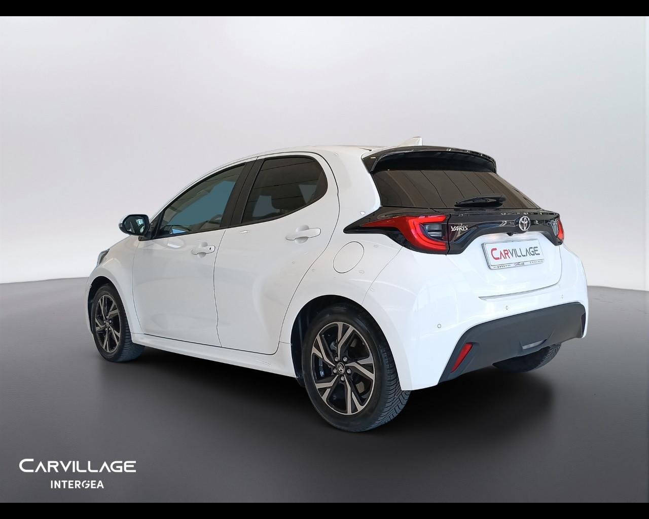 TOYOTA Yaris 1.5h Trend