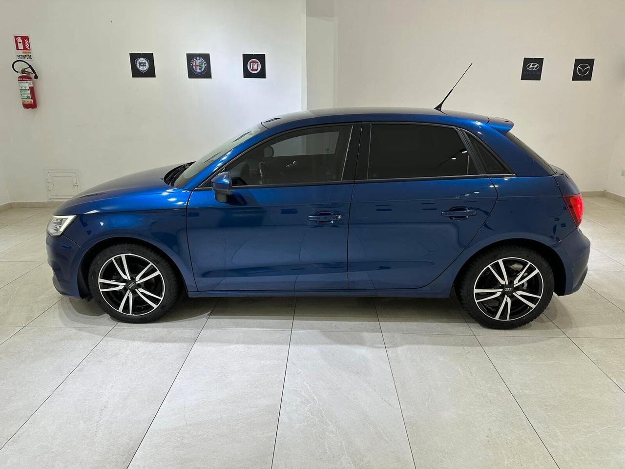 AUDI A1 SPB 1.4 TDI S TRONIK SPORT GUIDABILE DA NEOPATENTATI