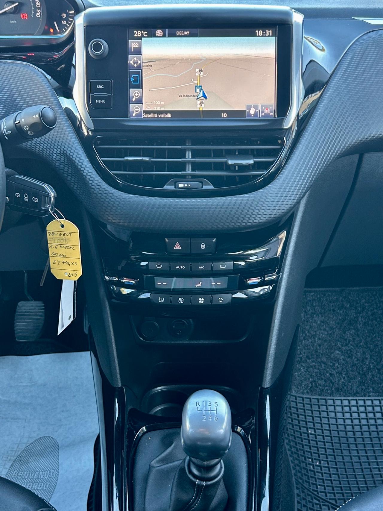 " UNA CHICCA " Peugeot 2008 Blue HDi Allure