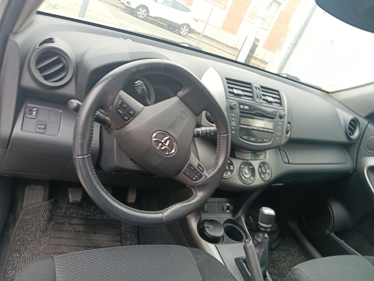 Toyota RAV 4 RAV4 Crossover 2.2 D-4D 150 CV DPF Luxury