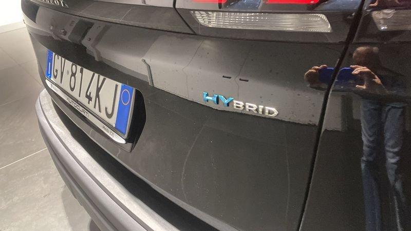 Peugeot 3008 3008 Hybrid 225 e-EAT8 Active Pack