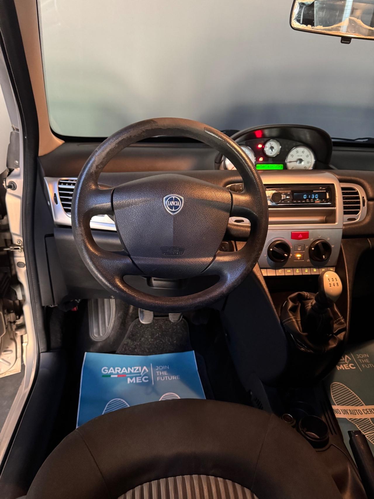 Lancia Ypsilon 1.2 Oro