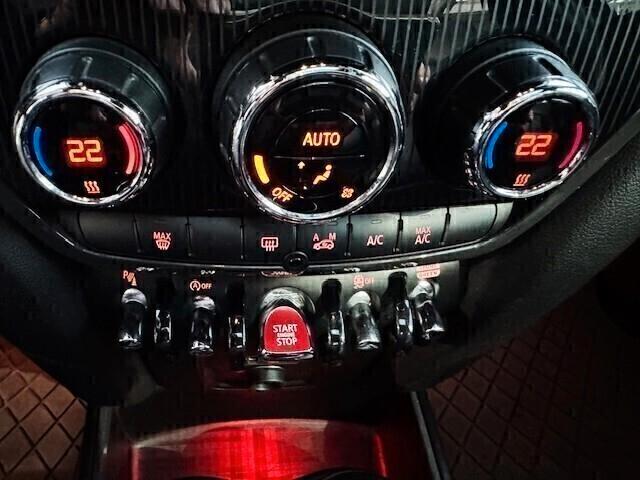 Mini Cooper D Countryman 2.0 D Automatica Tetto Pelle Harnan Kardon Pelle Navi R18 Carplay