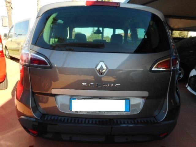 RENAULT Sc&eacute;nic XMod 1.5 dCi 110 CV S&amp;S Limited