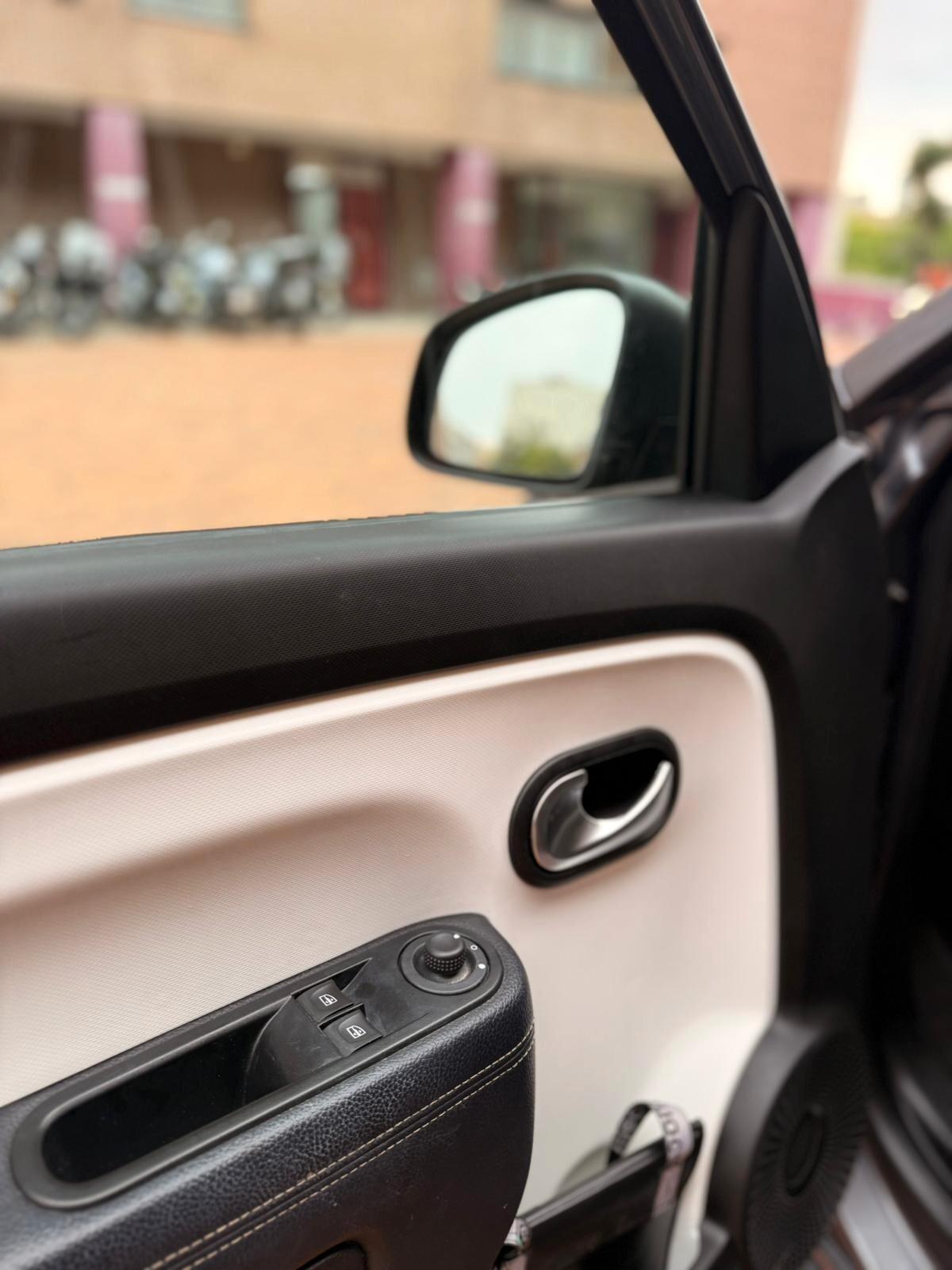Renault Twingo Cambio Automatico 900 turbo diesel