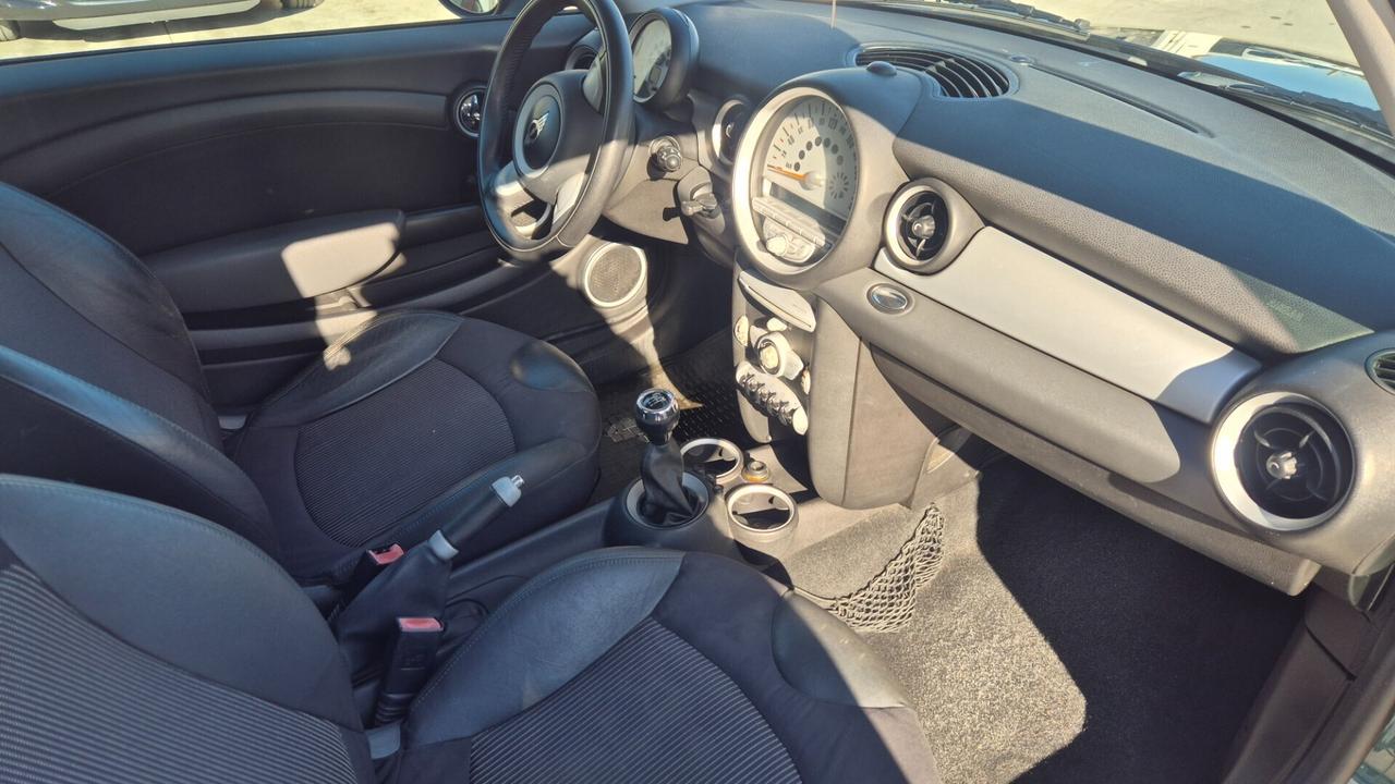 Mini 1.6 16V Cooper D