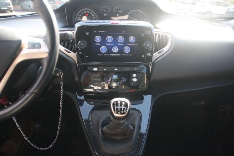 Lancia Ypsilon 1.0 FireFly 70cv Hybrid ALBERTA FERRETTI