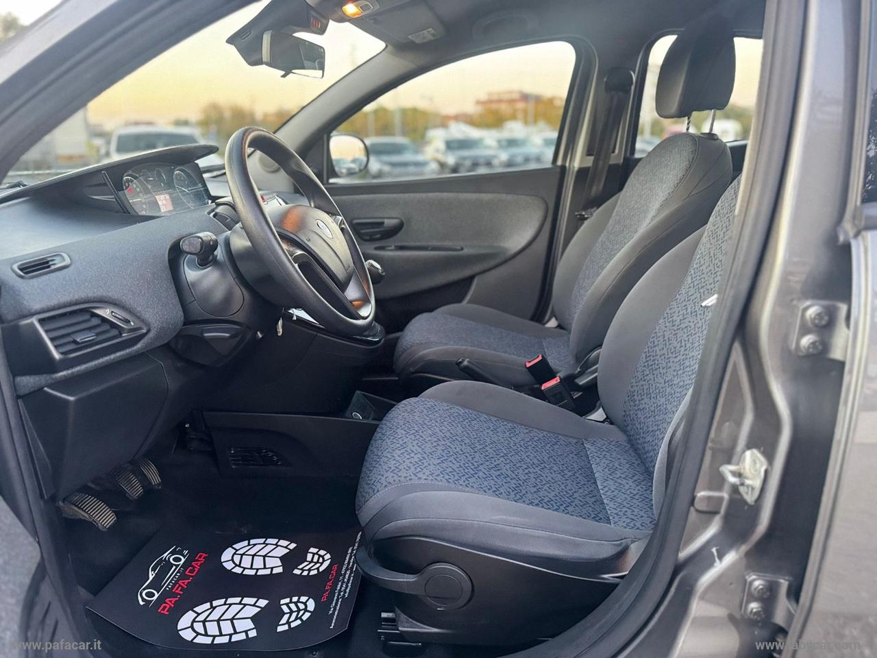 LANCIA Ypsilon 1.0 FireFly 5p.S&S Hybrid Silver