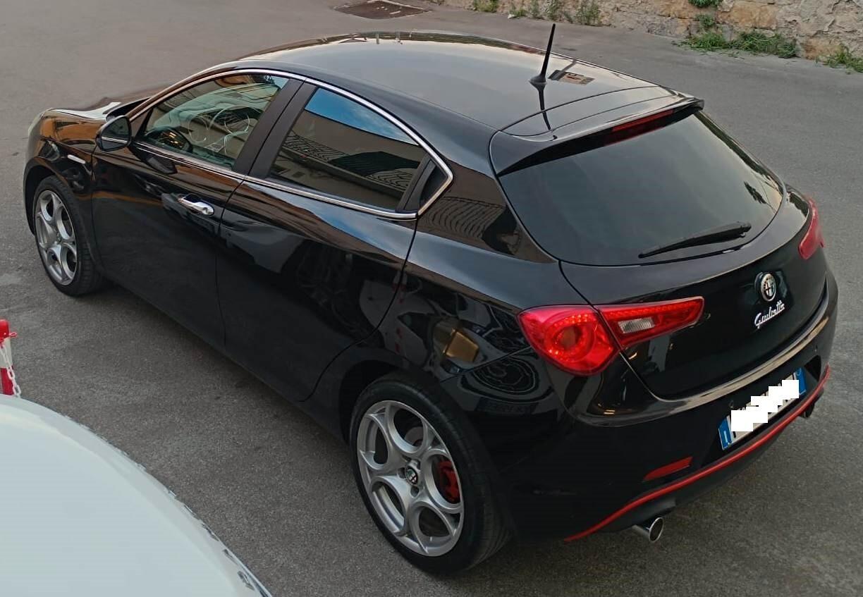 Alfa Romeo Giulietta 2.0 JTDm-2 150 CV Distinctive