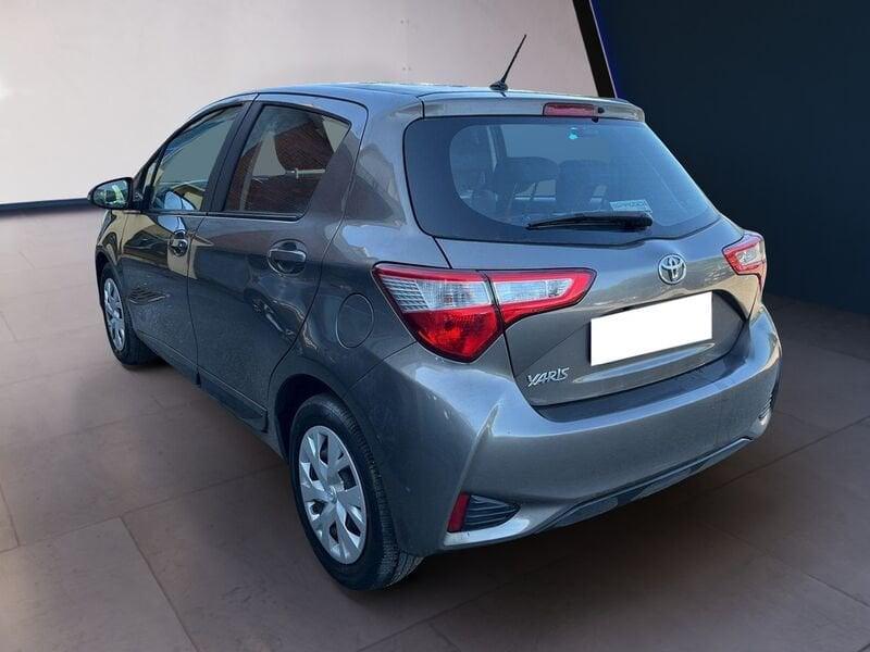 Toyota Yaris III 2017 5p 1.0 Active my18