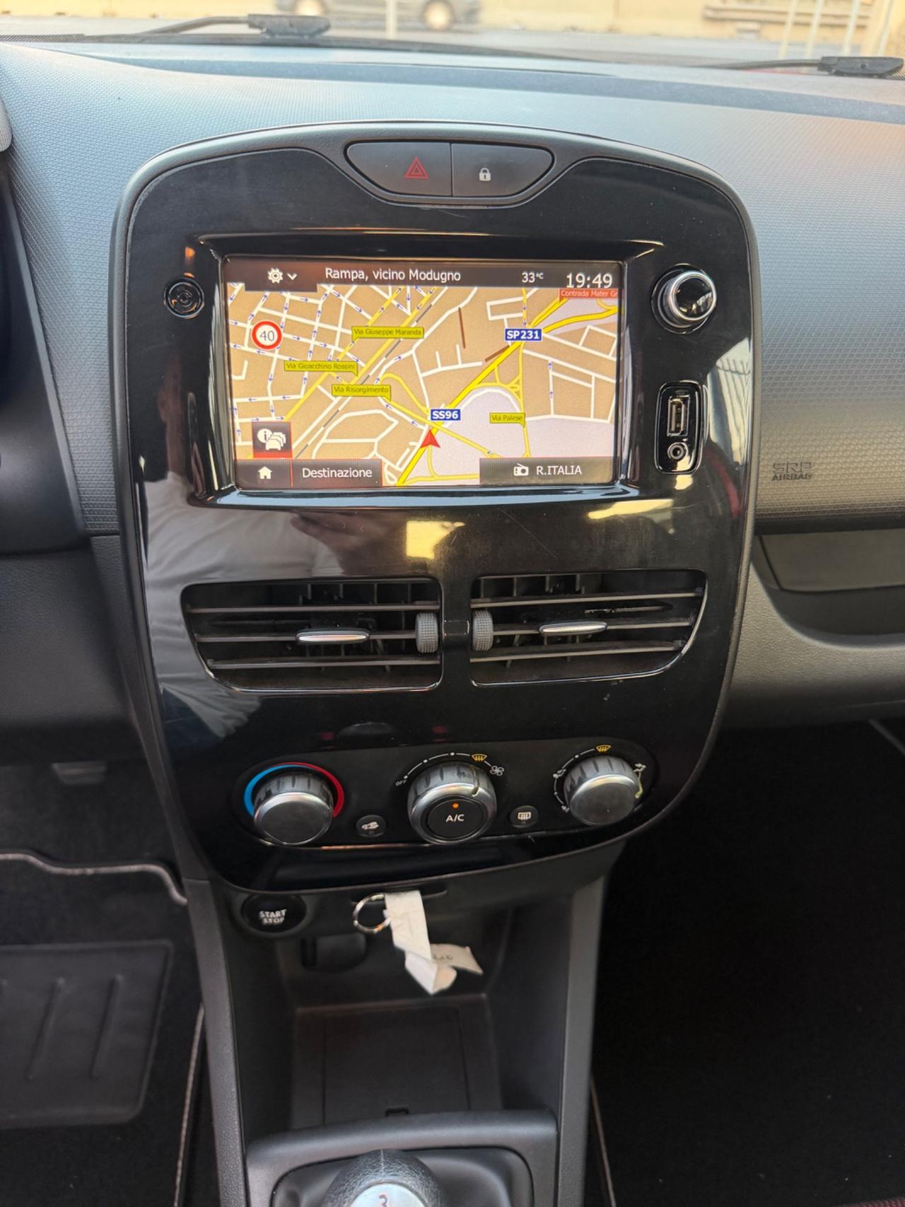Renault Clio 1.5 dci 75 cavalli 2016 navigatore
