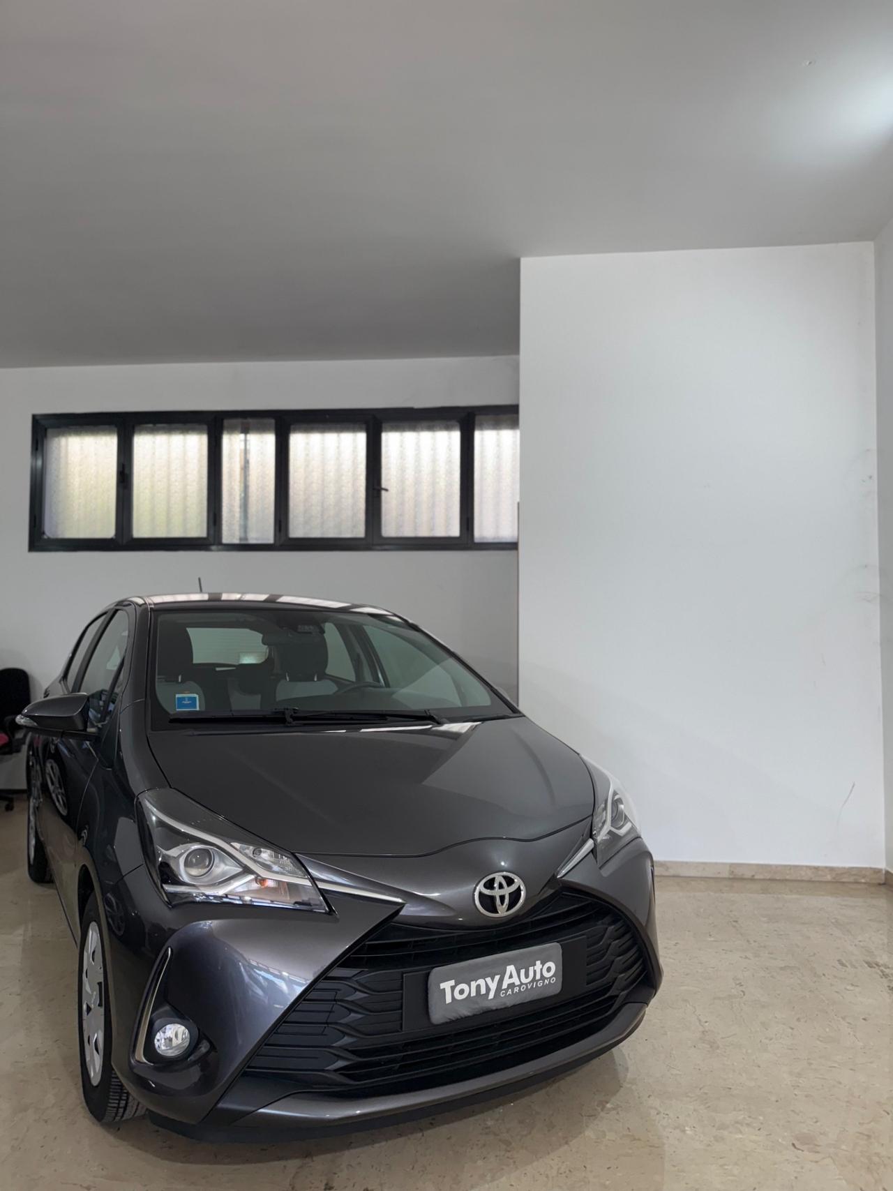 Toyota Yaris 5p 1.0 Lounge CON 17000 KM, NAVI,TELECAMERA,BLUETOOTH ,SCHERMO TOUCH