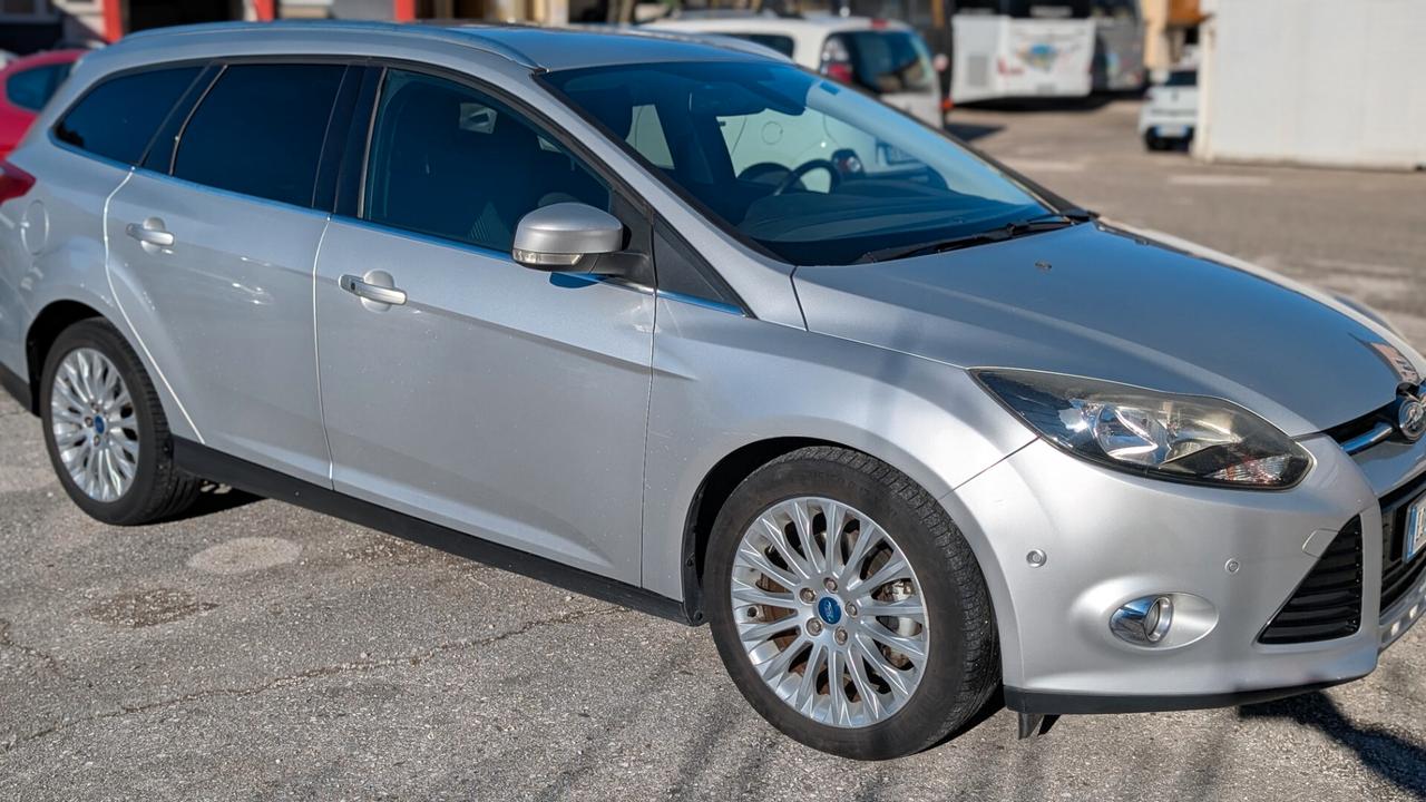 Ford Focus 2.0 TDCi 115 CV Powershift SW Titanium