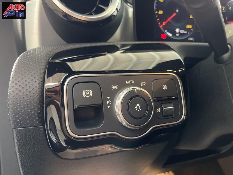 Mercedes-Benz CLA Coupé CLA 220 d Automatic Premium *Tetto Apribile*