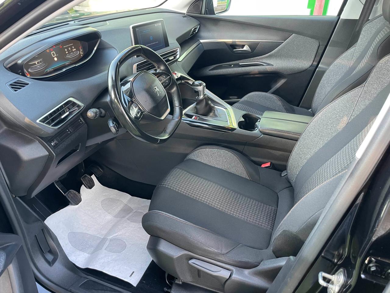 Peugeot 3008 BlueHDi 120 S&S Business