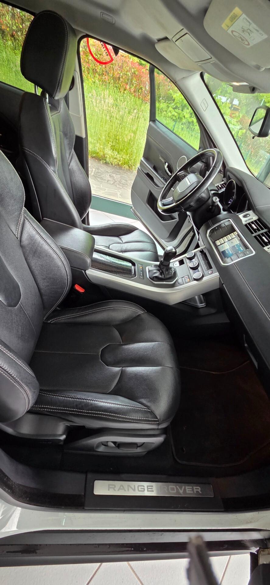 Land Rover Range Evoque 2.2 TD4 5p. Dynamic