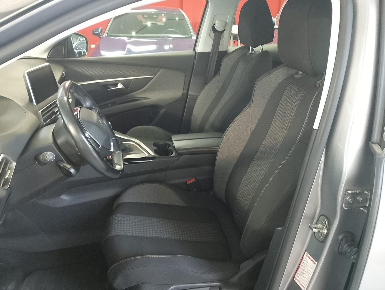 Peugeot 3008 BlueHDi 130 S&S Business