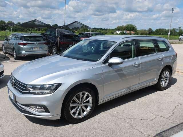 Volkswagen Passat Variant Passat VIII 2019 Var. 2.0 tdi Business 150cv dsg