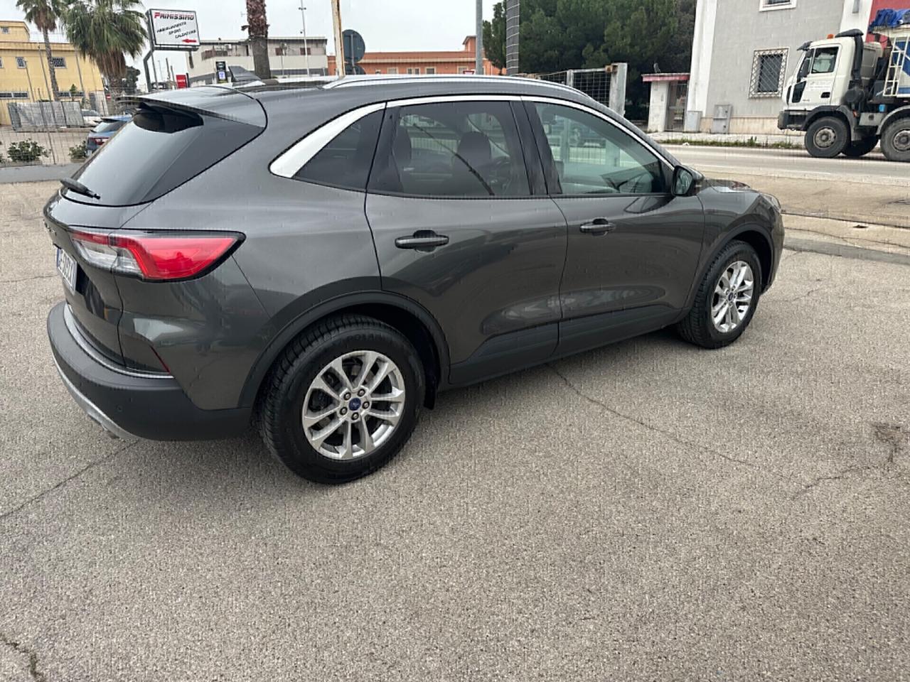 Ford Kuga PREZZO IVA ESPOSTA COMPRESA