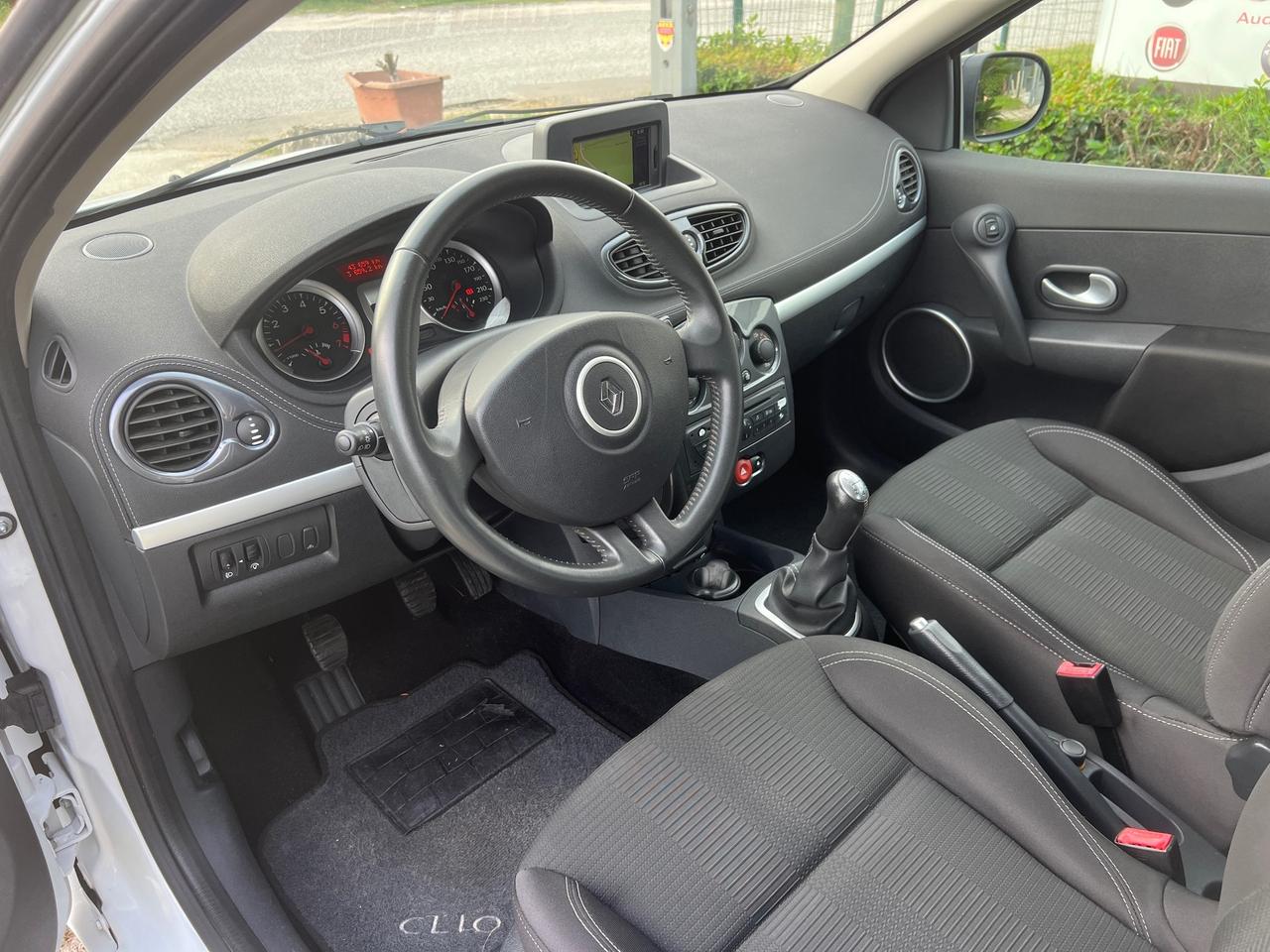 Renault Clio 1.2 55KW 5porte-2011"SOLO 43.000KM"
