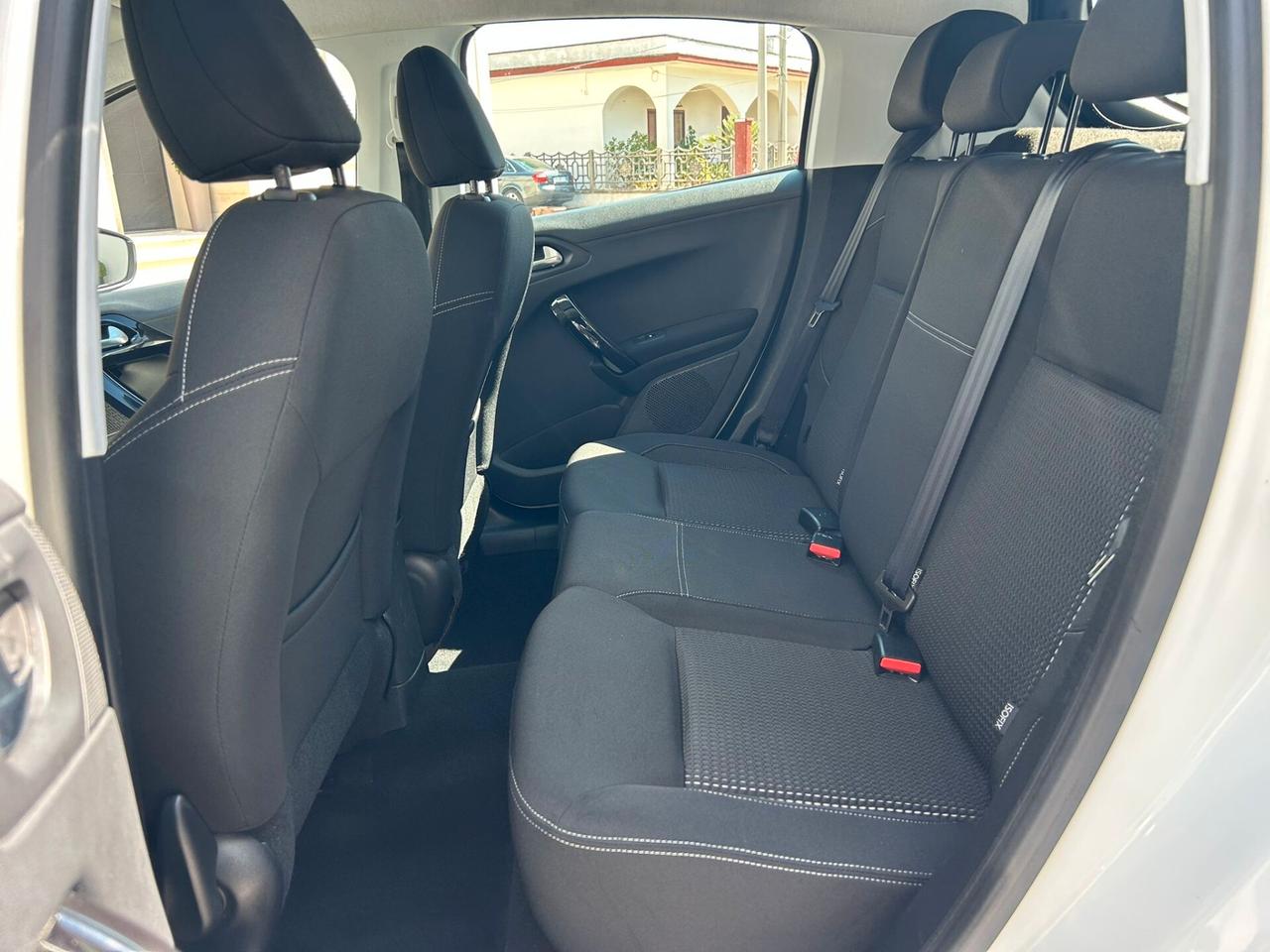 Peugeot 208 1.6 HDI 75Cv ALLURE NAVI Km99.000-2018