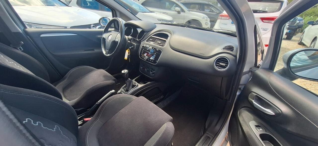 Fiat Punto 1.3 MJT II 75 CV 3 porte Lounge OK NEOPATENTATI !!!